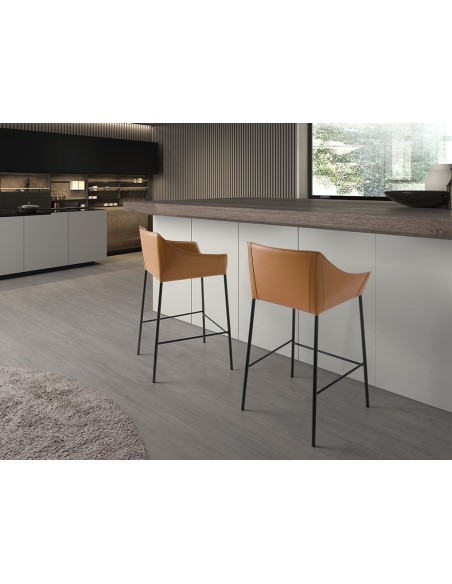 Taburete polipiel marrón