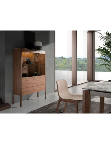 Aparador alto nogal con tapa de cristal imitación mármol e iluminación interior