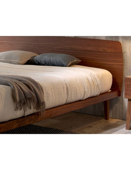 Cama nogal
