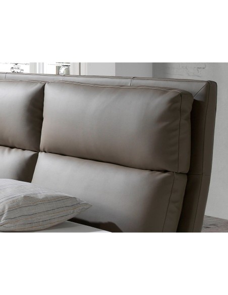 Cama polipiel color visón