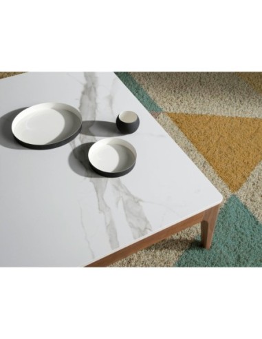 Mesa centro cuadrada mármol porcelánico y nogal