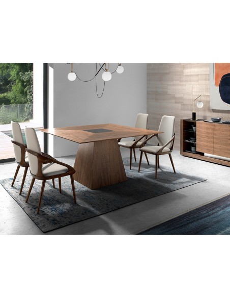 Mesa comedor cuadrada nogal