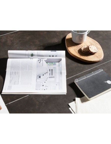 Mesa comedor extensible rectangular mármol porcelánico y nogal