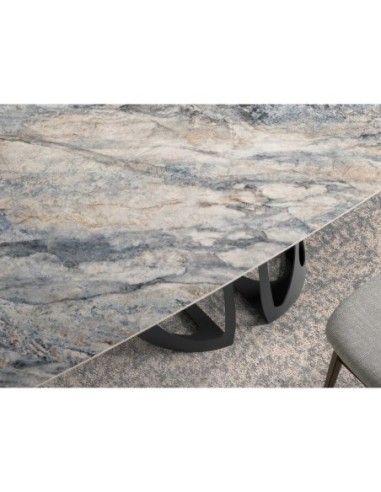 Mesa comedor ovalada barril mármol porcelánico...