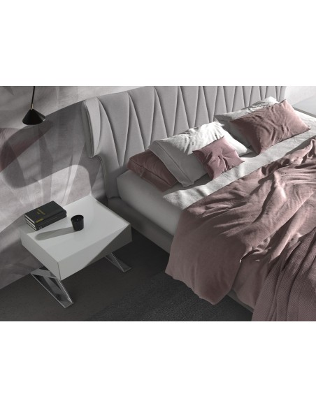 Mesita de noche madera blanca y acero cromado