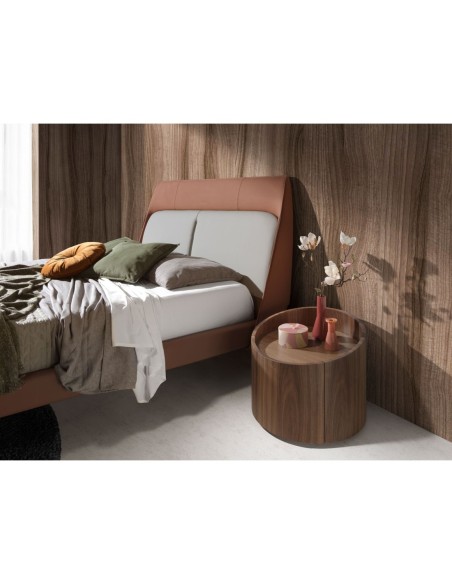 Mesita de noche nogal