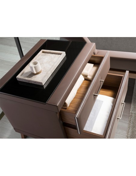 Mesita de noche polipiel y nogal con tapa de cristal negro