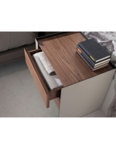 Mesita de noche polipiel, nogal y acero negro