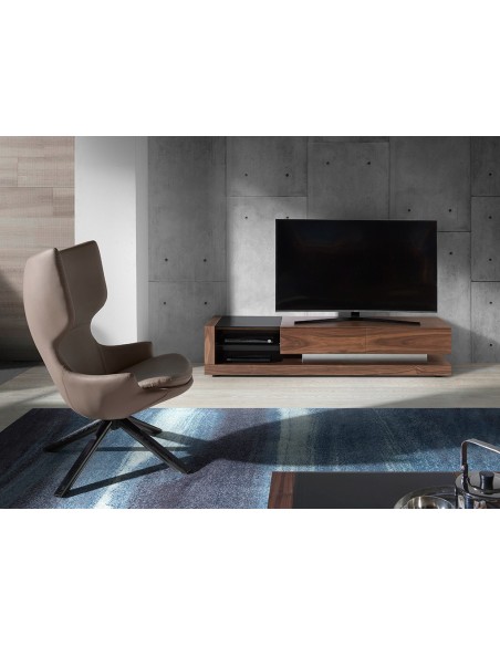 Mueble TV nogal, acero pulido y tapa de cristal negro
