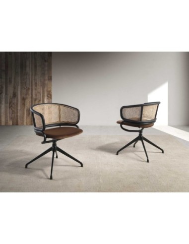Silla giratoria rattan y terciopelo marrón