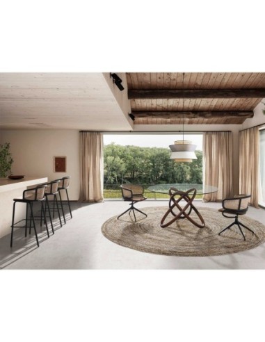 Silla giratoria rattan y terciopelo marrón