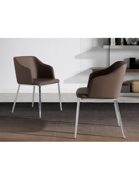 Silla polipiel marrón