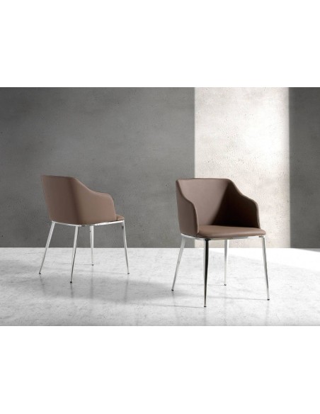 Silla polipiel marrón