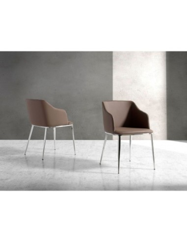 Silla polipiel marrón