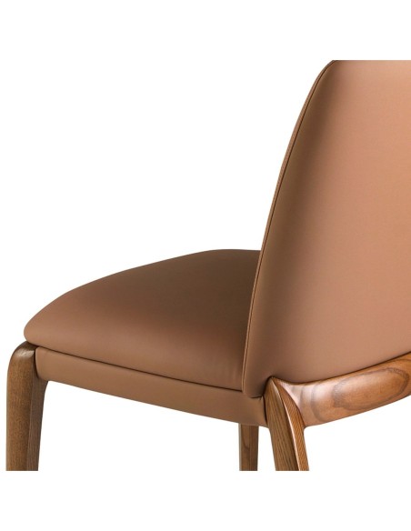 Silla polipiel marrón