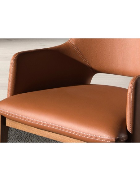 Silla polipiel marrón