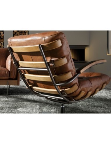 Sillón giratorio piel marrón oscuro y nogal